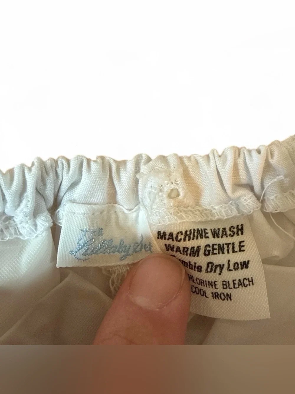 Vintage white eyelet baby bloomer and hat set